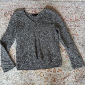 Tahari Heather Gray V-Neck Sweater